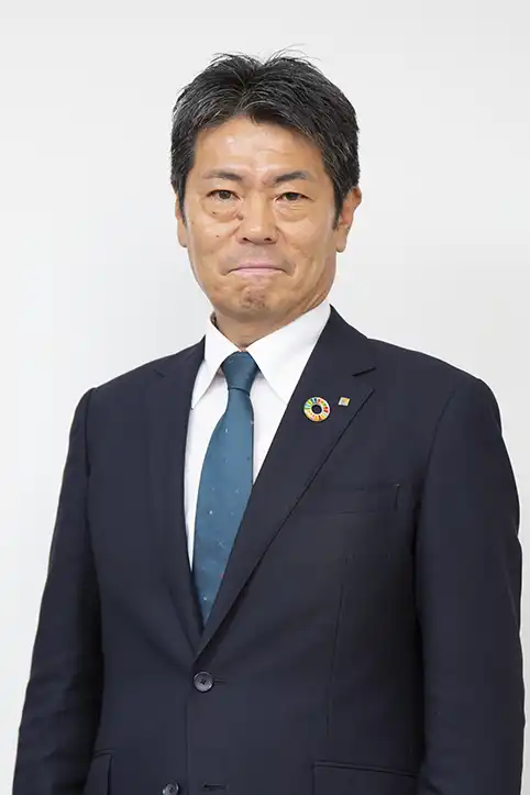 代表取締役社長 林 伊佐雄