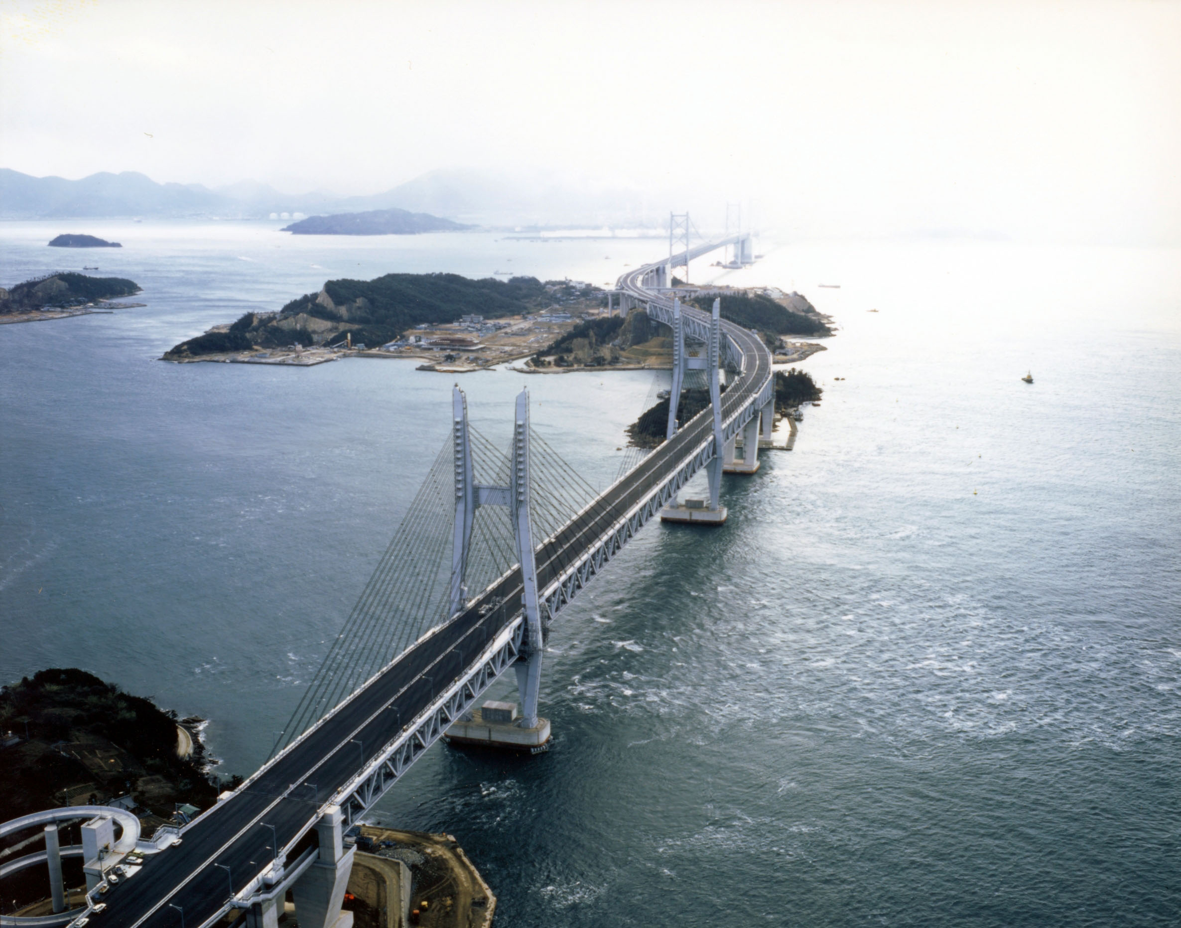 瀬戸大橋岩黒島橋