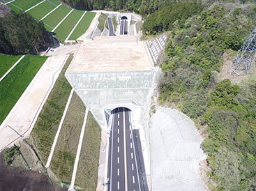 鳥取西道路　重山トンネル工事